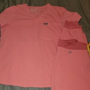 Figs Rose Scrub Top/Joggers